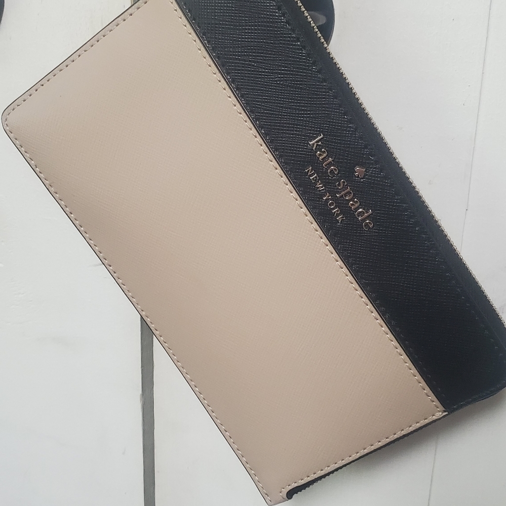 Kate Spade Wristlet Purse